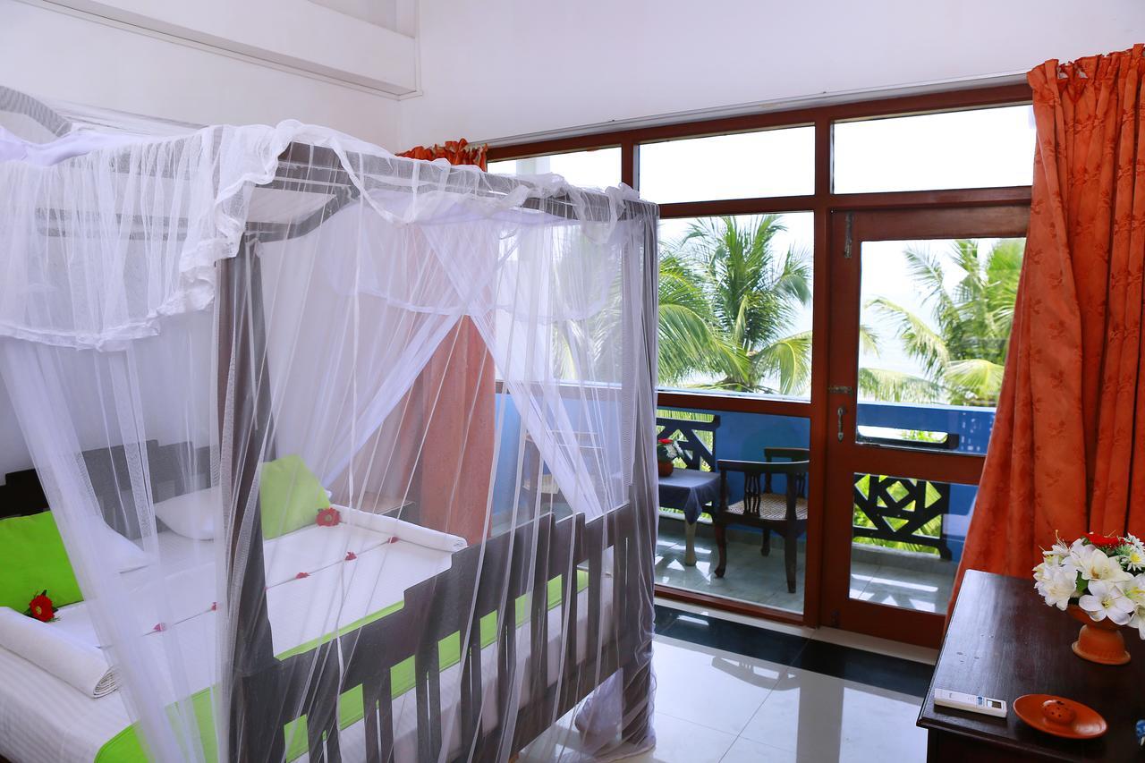 Southern Star Hotel Bentota Extérieur photo