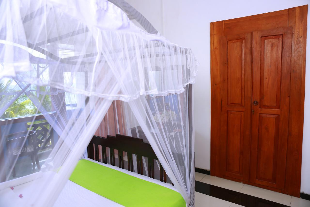 Southern Star Hotel Bentota Extérieur photo