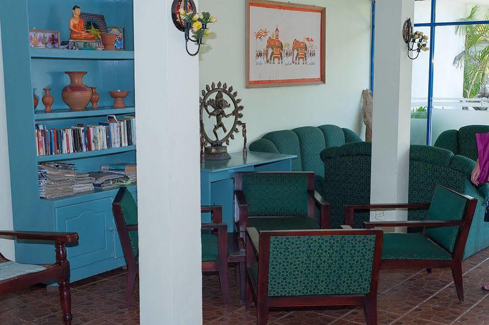 Southern Star Hotel Bentota Extérieur photo